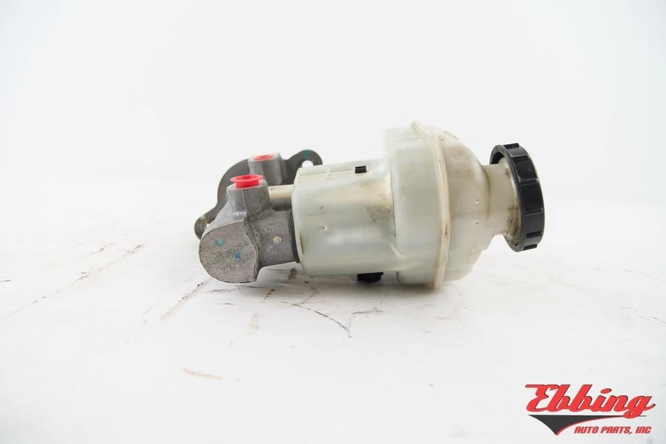 Cilindro maestro de freno con control de tracción para Ford Taurus X 700855 2008-2009 Foto 4 de 4