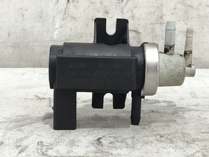 1J0906627A ZUSÄTZLICHES LUFTVENTIL / 2430301 FÜR VOLKSWAGEN PASSAT B5.5 3B3 1.