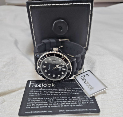 Freelook Black Diver Watch 100M Quartz Stainless Steel Case Rubber Strap