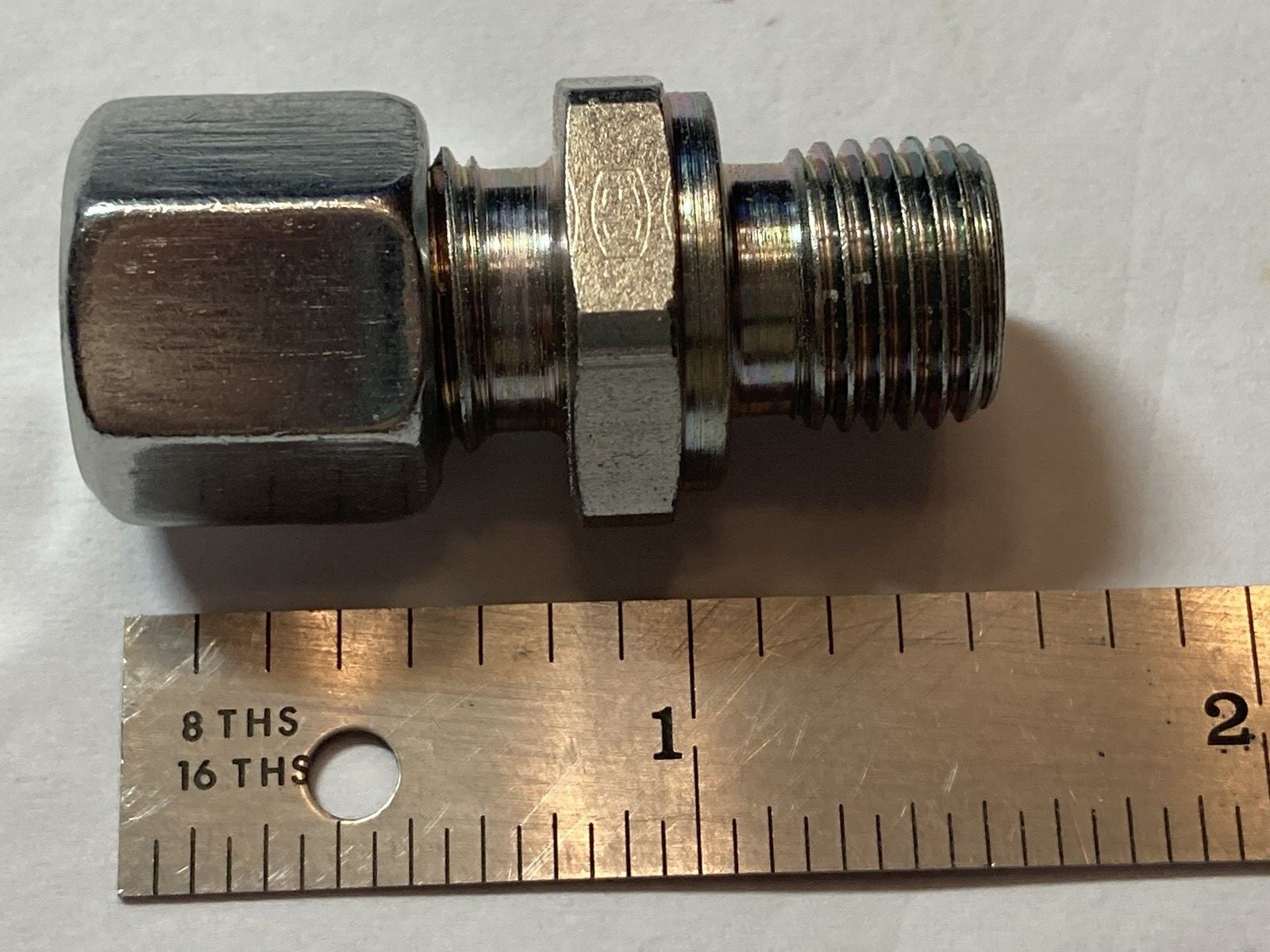 PARKER E0 P 7-8 BSPP STR. CONNECTOR 7-8mm TUBE TO BSPP- NEW OLD STOCK