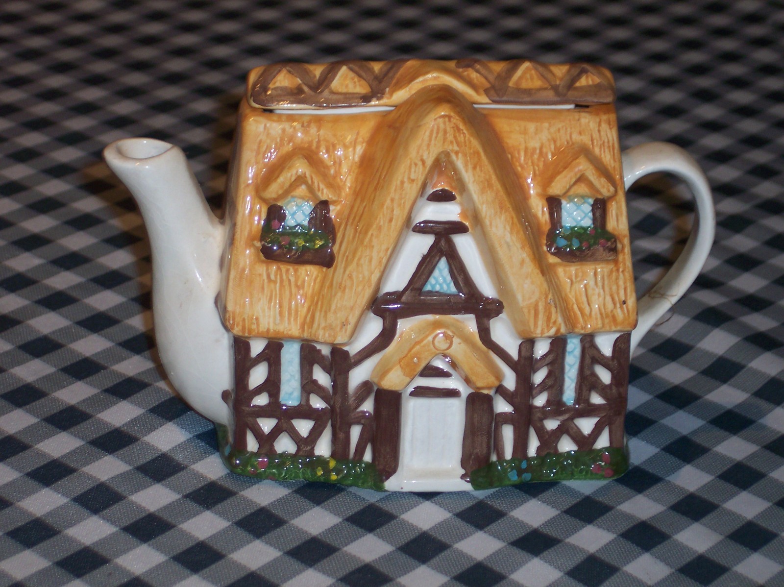 10 Decorated Novelty Teapots eBay