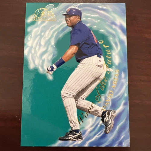 1997 Flair Showcase - Wave of the Future #11 David Ortiz (RC)