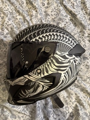 Ruroc (M) medium Motorcycle Helmet With 2 Extra visors And Shockwave bluetooth