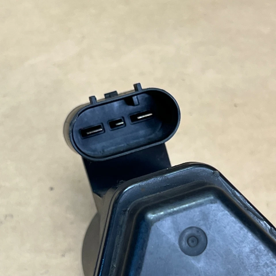 2011-16 BMW 528i 535i 550i Rear Right Parking Brake Caliper Actuator OEM - Image 3 of 4