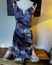 Womens sz2 Guess plunging v-neckline bodycon lined dress 