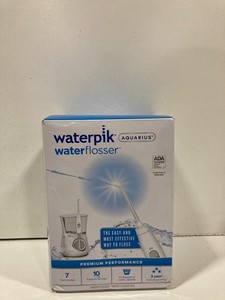 WATERPIK  AQUARIUS WATER FLOSSER FOR TEETH CLEANING-White