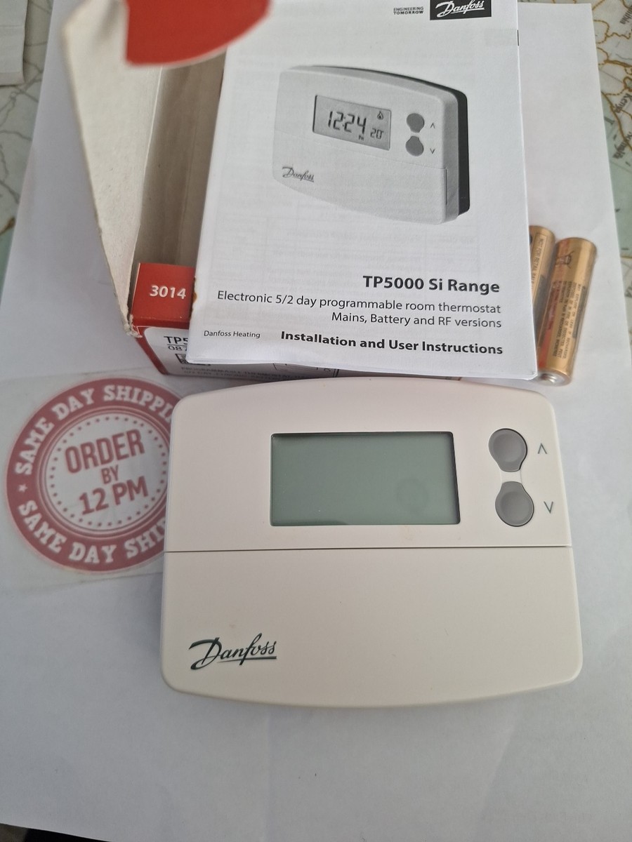 Danfoss TP5000M SI PROGRAMMABLE THERMOSTAT HARDWIRED 5/2 DAY
