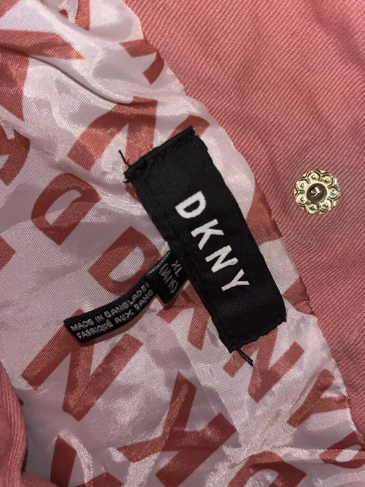 Chaqueta Estilo Denim Rosa Rubor DKNY Niñas Talla X Grande 14-16 Capucha Extraíble Foto 3 de 4