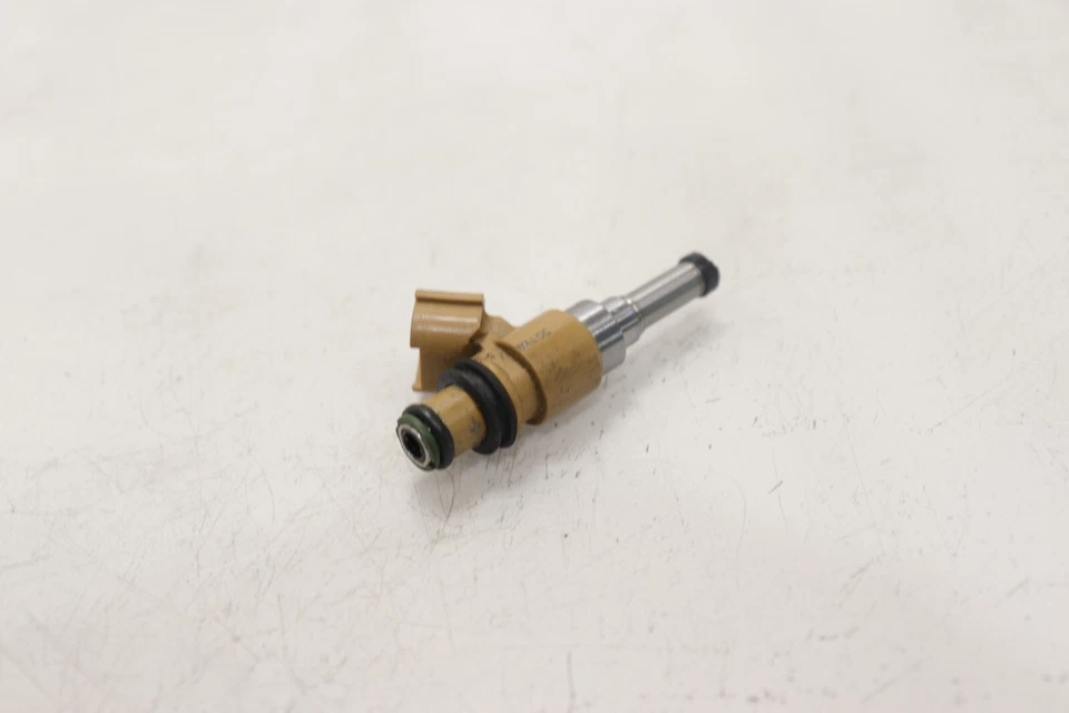 2011 YAMAHA YZF R6 FUEL INJECTOR - Image 4 of 4