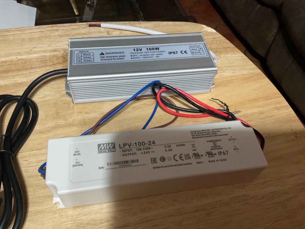 IP67 Waterproof LED Power Supply 12V-100W & Mean Well LPV-100-24 IP67