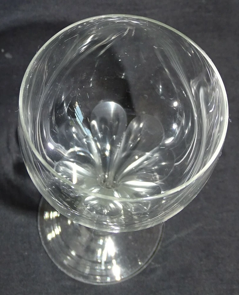 Morgantown USA Set of 12 Champagnes - Hollow Stems,Cut Glass,Blank 7711 - Image 3 of 4