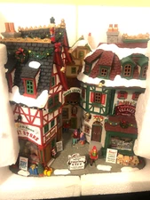 LEMAX  ESSEX STREET FACADE  CHRISTMAS CITY  15739
