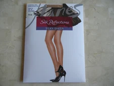 Silk Reflections Panty Hose 718 Size AB Control Top Reinforced Toe Little Color