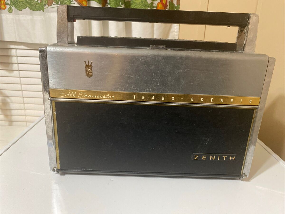 Zenith Royal 1000-D All Transistor Trans-Oceanic short wave Zenith Royal 1000-D All Transistor Trans-Oceanic short wave