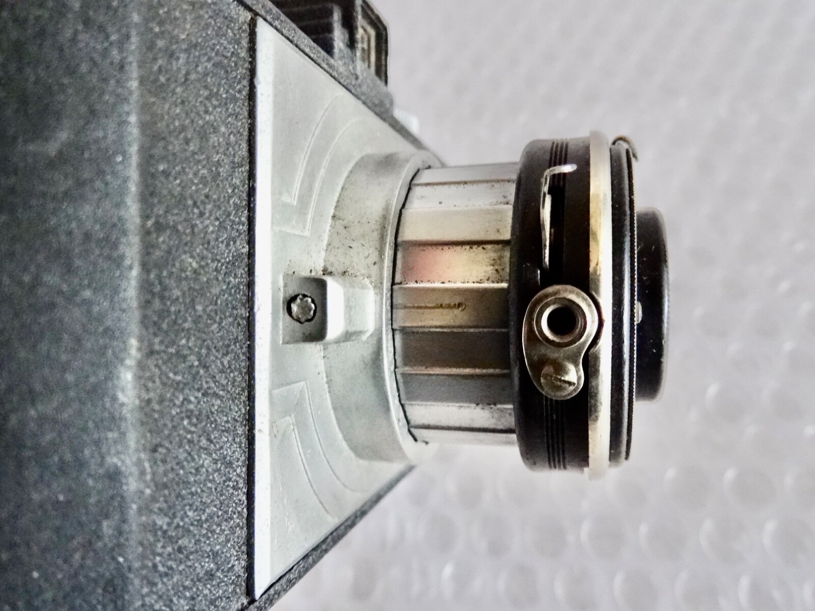 uNIVEX IRIS ANTIQUE VINTAGE UNIVERSAL CAMERA CORP ART DECO PHOTOGRAPHY neocurio