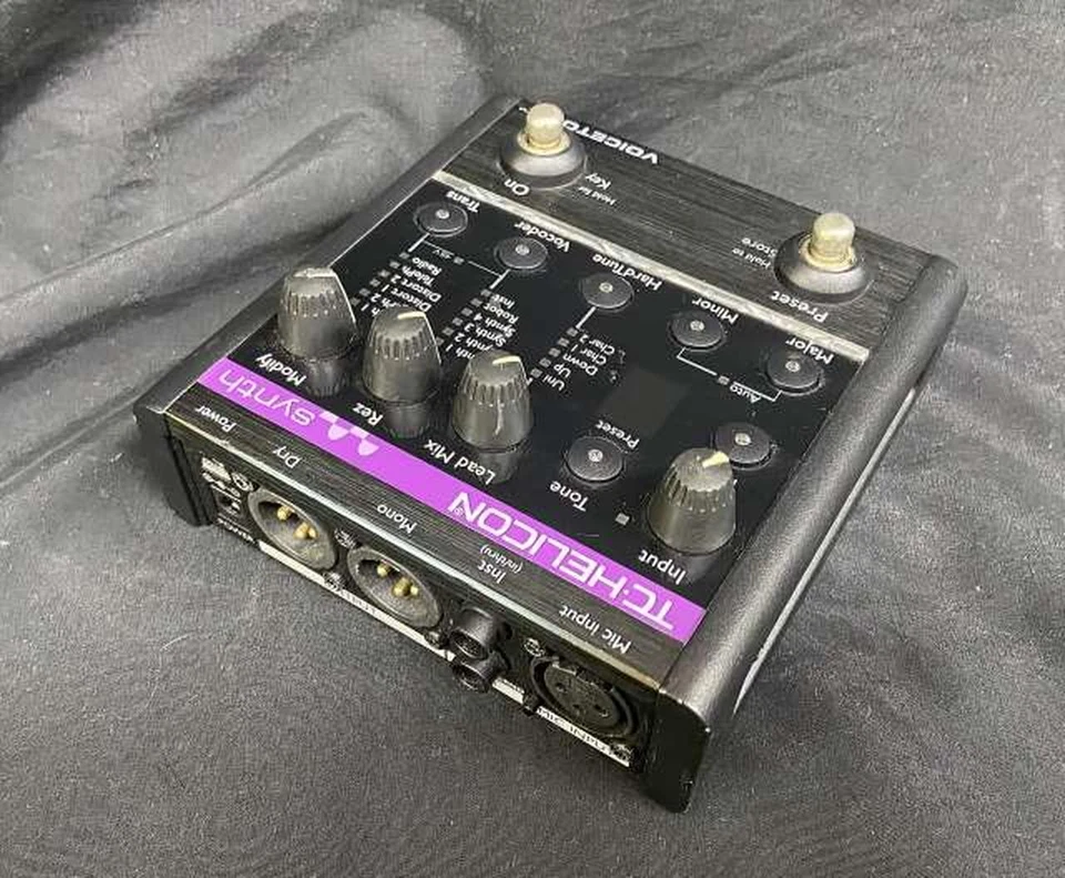 TC-Helicon VoiceTone Synth Vocal Pedal for Guitar Singing Recording - Image 2 of 3