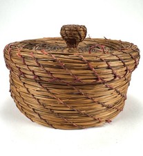 Vintage 5  Round Pine Needle Basket With Lid Hand Made  - Lid Damaged