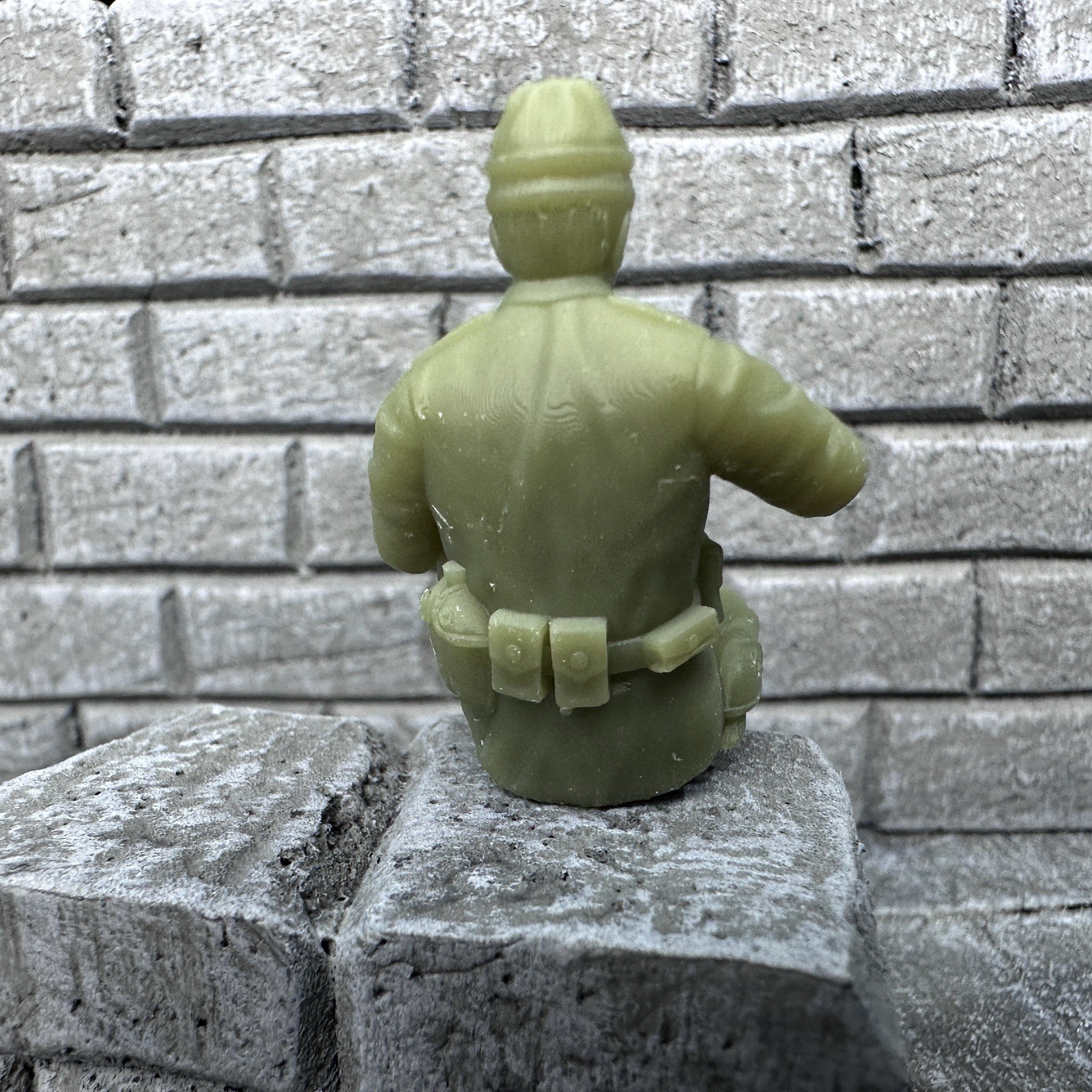 World War 2 American SITTING & EATING Toy Soldier Military Resin 1/32 WW2 Figure