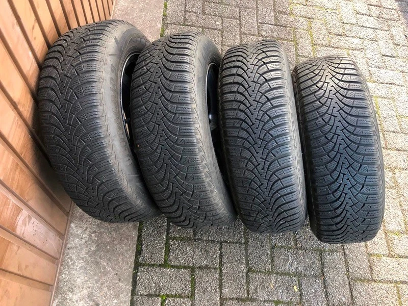 4xkomplette Winterreifen+Alufelgen 195/65R15 91T für VW Golf,5,6,Seat,Skoda,A4 - Bild 2 von 4