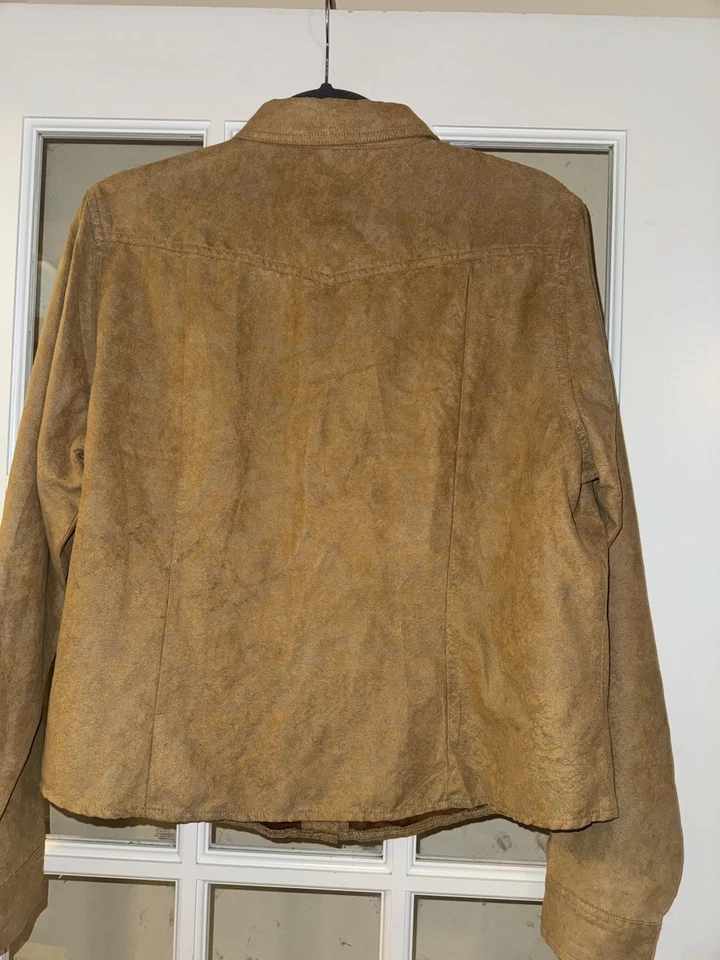 Camisa para mujer Rod’s Western Wear bronceada imitación gamuza botón a presión manga larga occidental Foto 4 de 4