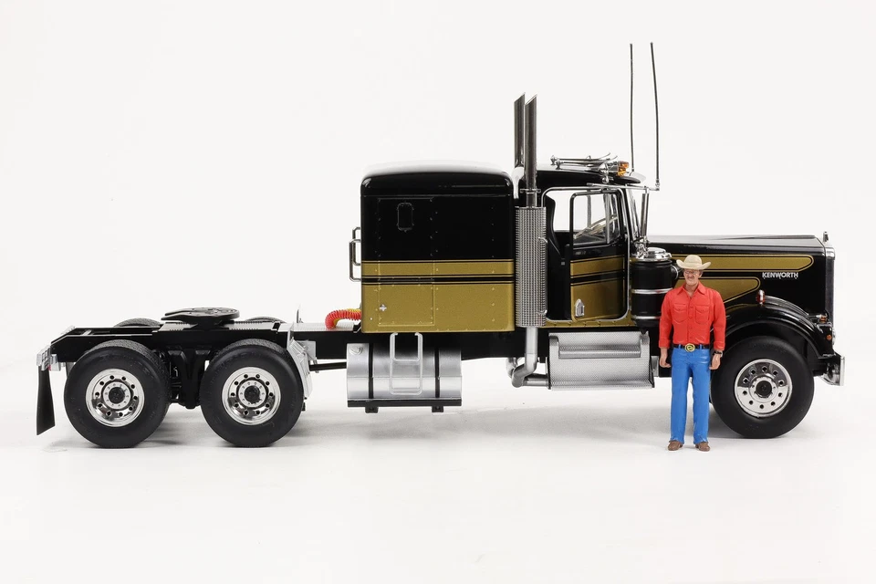 1:18 Kenworth W900 Film Truck 1976 Come Smokey Bandit Con Figura Road Kings - Immagine 4 di 4