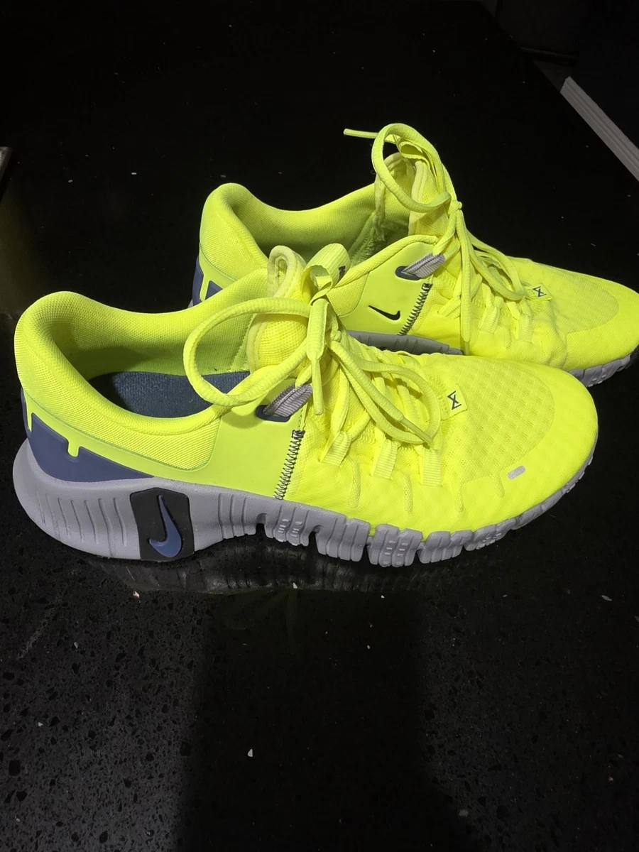 Nike Free Metcon 4 Wolf Grey for Sale | Authenticity Guaranteed | eBay