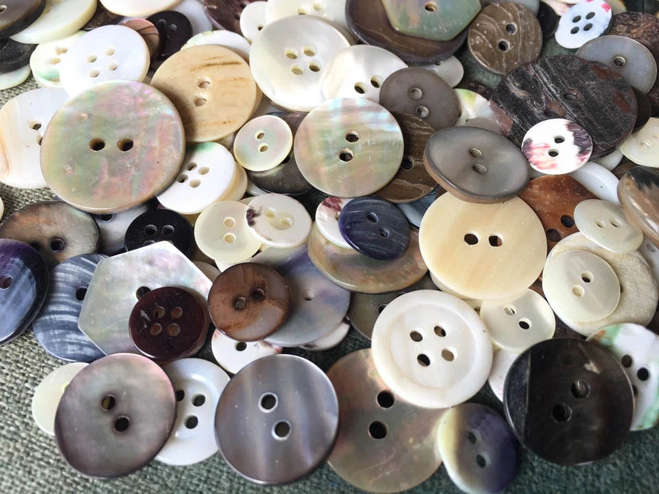 100 Лучшее качество смешанный лот красивый реальный оболочка кнопки все размеры и цвета - Изображение 2 из 3