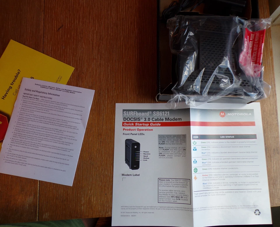 Motorola Surfboard eXtreme Cable Modem SB6121 DOCSIS 3.0~Black~New in Opened Box - Image 4 of 4