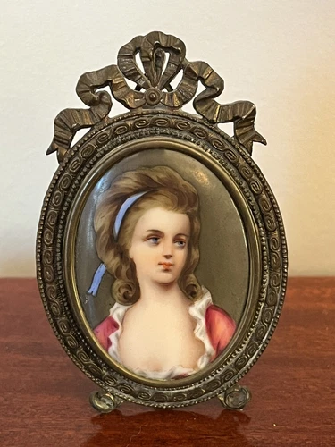 ANTIQUE FRENCH FRAME PAINTED LADY PORTRAIT PORCELAIN MINIATURE PLAQUE