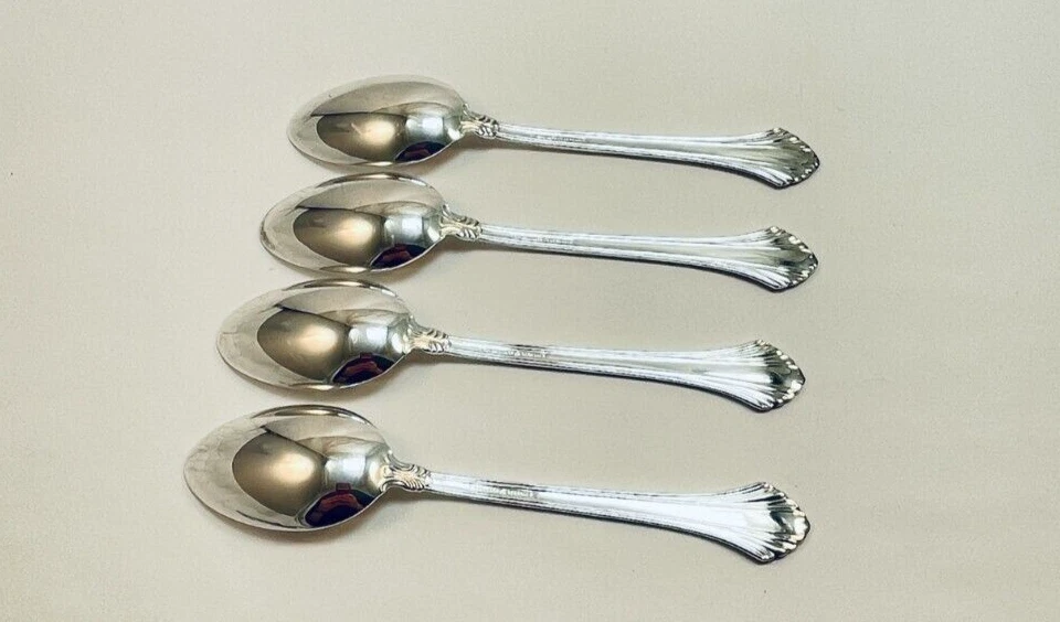Cuchara de postre sopa ovalada de plata esterlina Wallace French Regency - 7" - Juego de 4 Foto 2 de 3