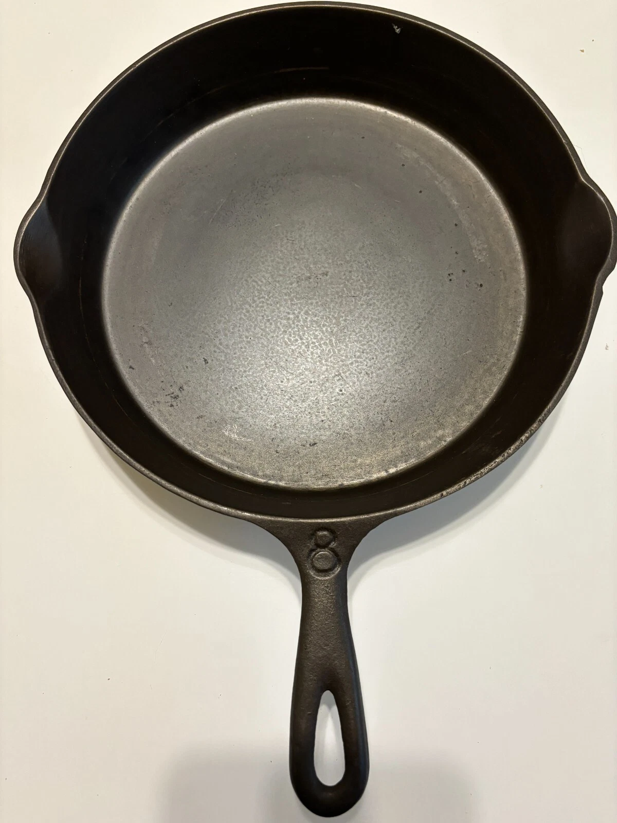 Unmarked #8 Cast Iron Skillet Birdsboro Casting Company? RESTORED w/ HEAT RING