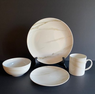 WEDGWOOD VERA WANG VENATO IMPERIAL PLACE SETTING 4 PC MINT UNUSED