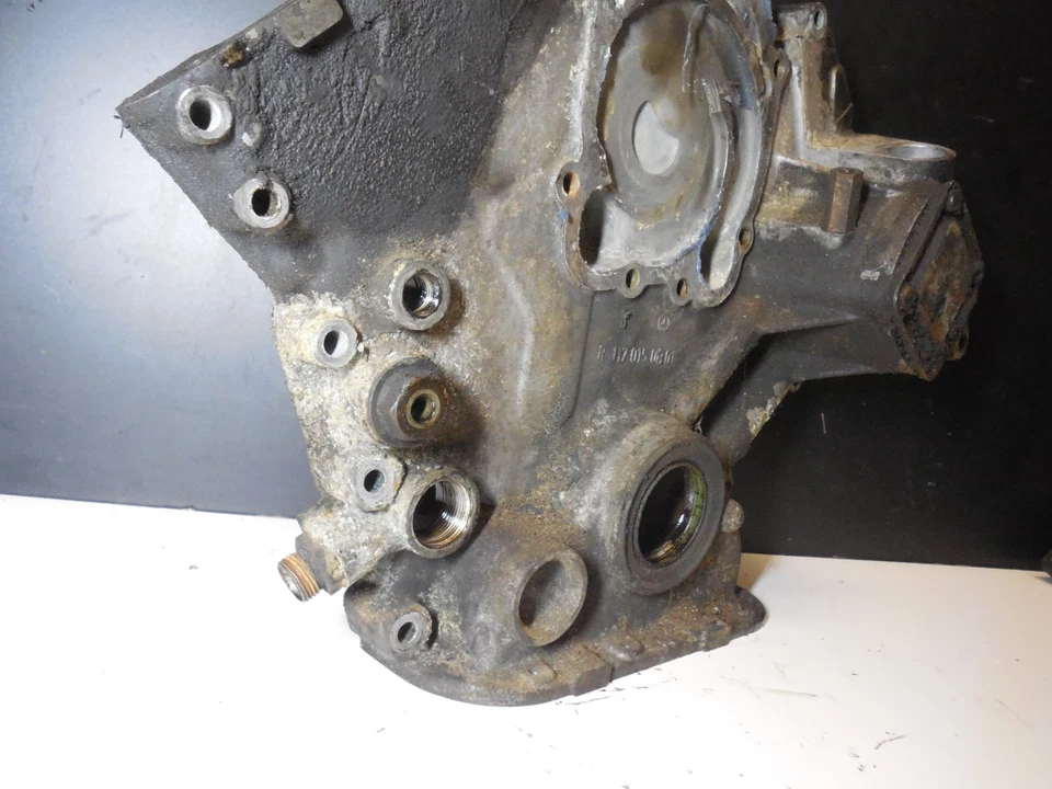 Lower Timing Chain Guide Cover R1170150801 81-89 Mercedes Benz R107 380SL 560SL - Image 3 of 4