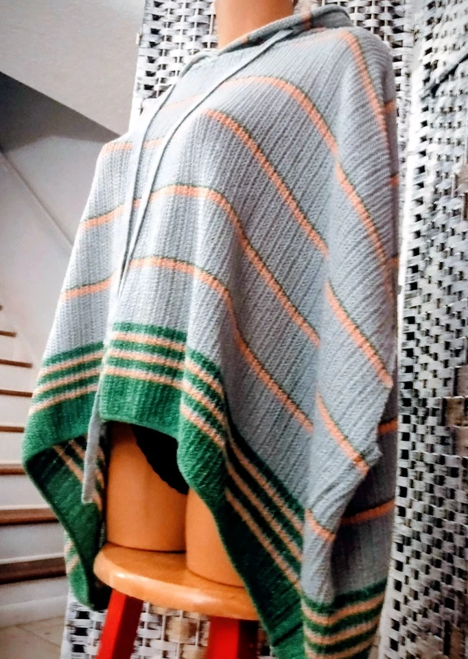 Suéter poncho Free People brilho brilhante boho hippie cigano lounging M/G - Imagem 4 de 4