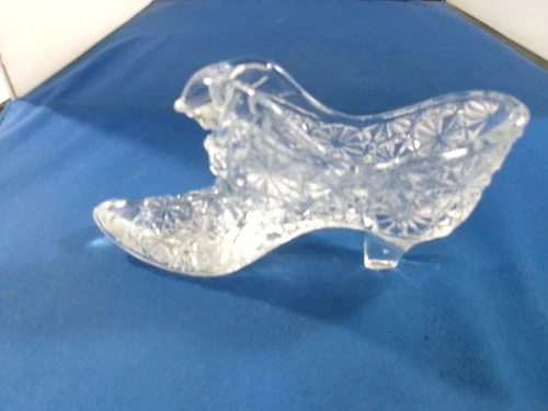 Vintage Fenton Clear Glass Daisy and Button Shoe/Slipper with Cat Head