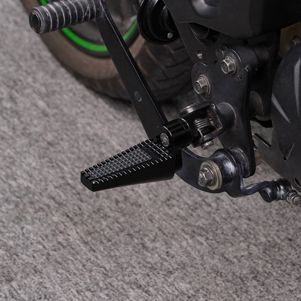 Front Rider & Rear Passenger Footrests Fit For Aprilia RS4 50