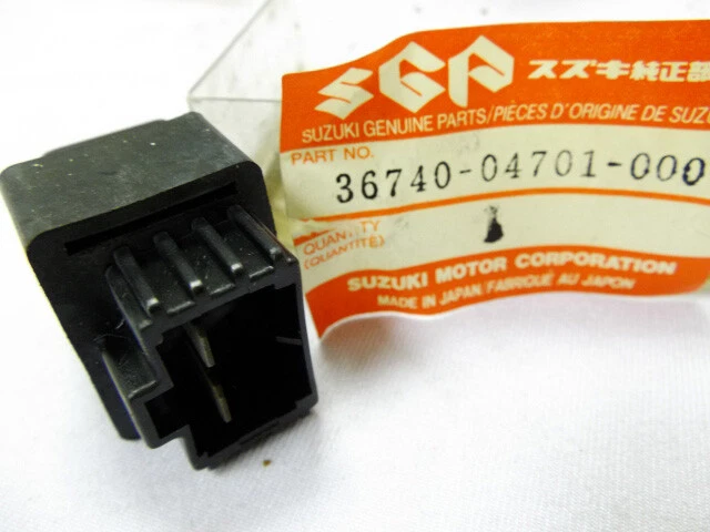 Suzuki DR250 DR350 DR650 Fuse Box Assy NOS SP125 SP200 FUSE HOLDER 36740-04701 Foto 3 de 4