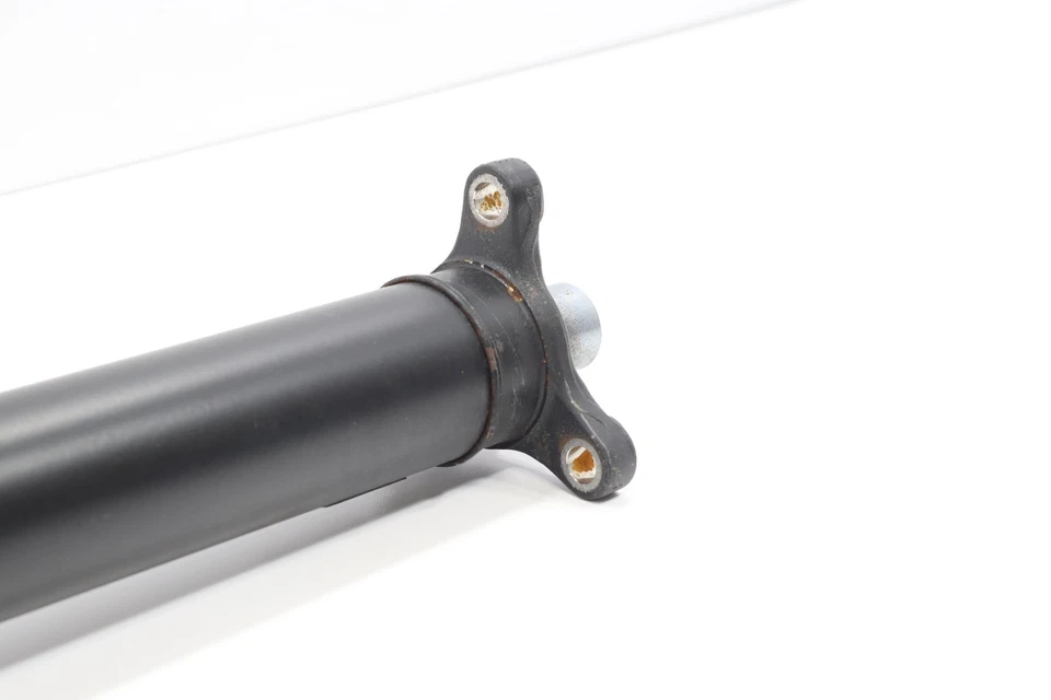 2019 - 2024 CHEVROLET CAMARO RWD REAR DRIVE SHAFT DRIVESHAFT OEM 84553701 - Image 4 of 4