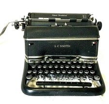 Vintage L.C. Smith Corona Manual Typewriter Silent Secretarial 12 inch 1940 Rare thumbnail