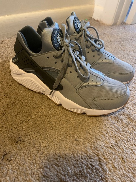 black huaraches mens size 8