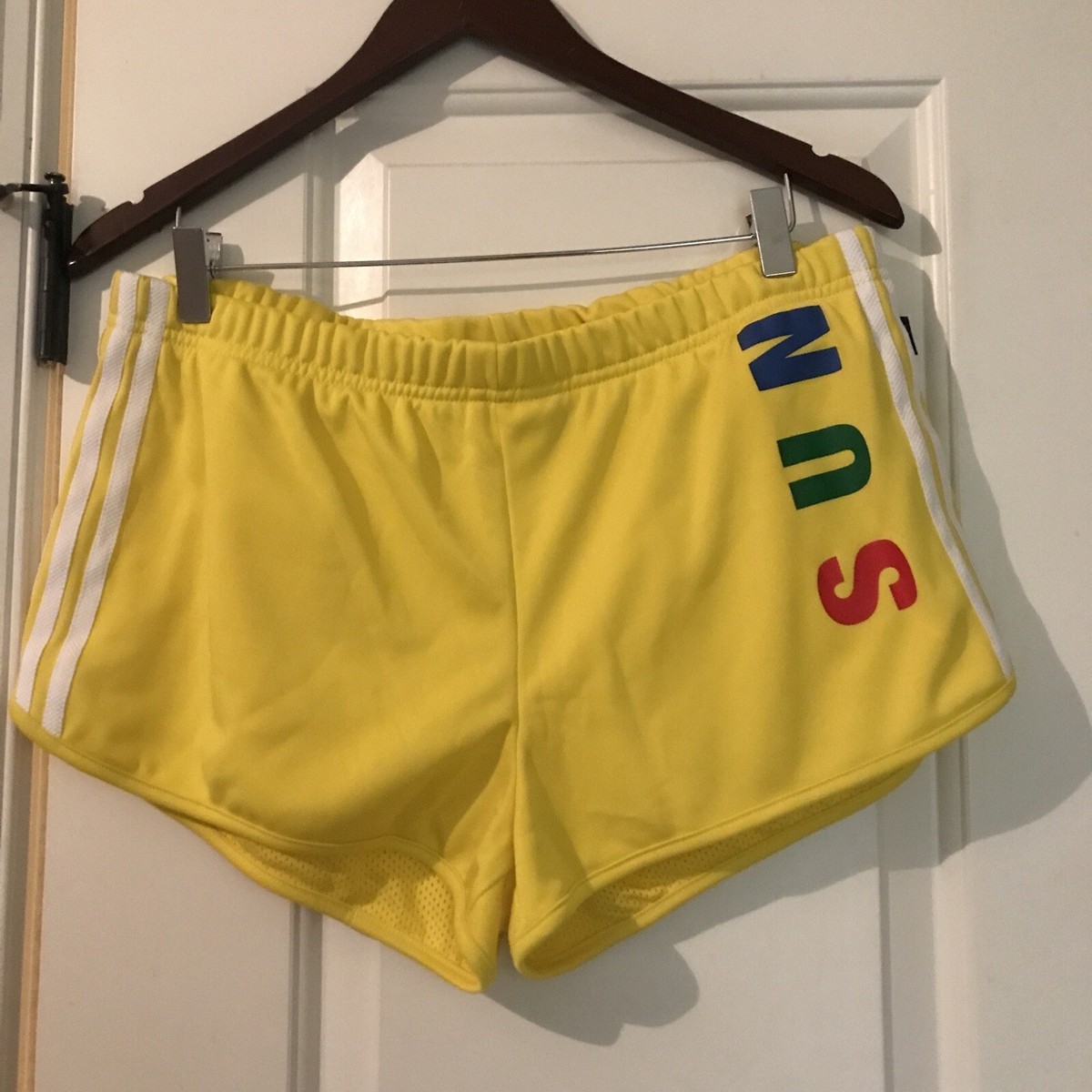 Adidas Originals x Pharrell Williams FR9074 Shorts Yellow Sun Hu