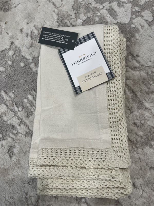 Set/4 Threshold Studio McGee Cream Crochet Scalloped Crochet Trim Napkins New
