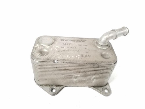 AUDI A3 8P1 Ölkühler 06D117021C 2006 21914587