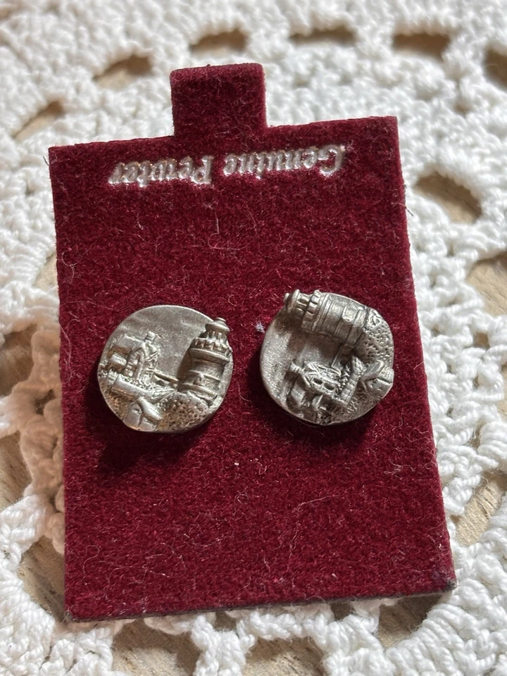 Pendientes faro de peltre con respaldo de poste nuevos en tarjeta Foto 2 de 4