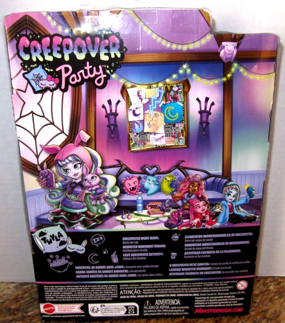  Monster High Doll, Twyla Creepover Party Set with Pet Bunny  Dustin, Sleepover Clothes and Accessories : Toys & Games