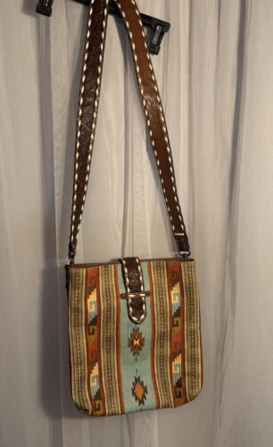 Blazin Roxx Western Womens Aztec Crossbody Purse Handbag