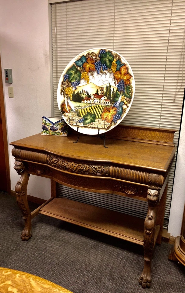 VICTORIAN 1880, RJ HORNER DINING SET WINGED GRIFFIN TIGER OAK QUARTER SAWN - Image 4 of 4