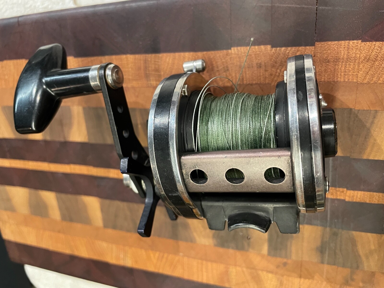 Newell P220F Reel Very Nice eBay