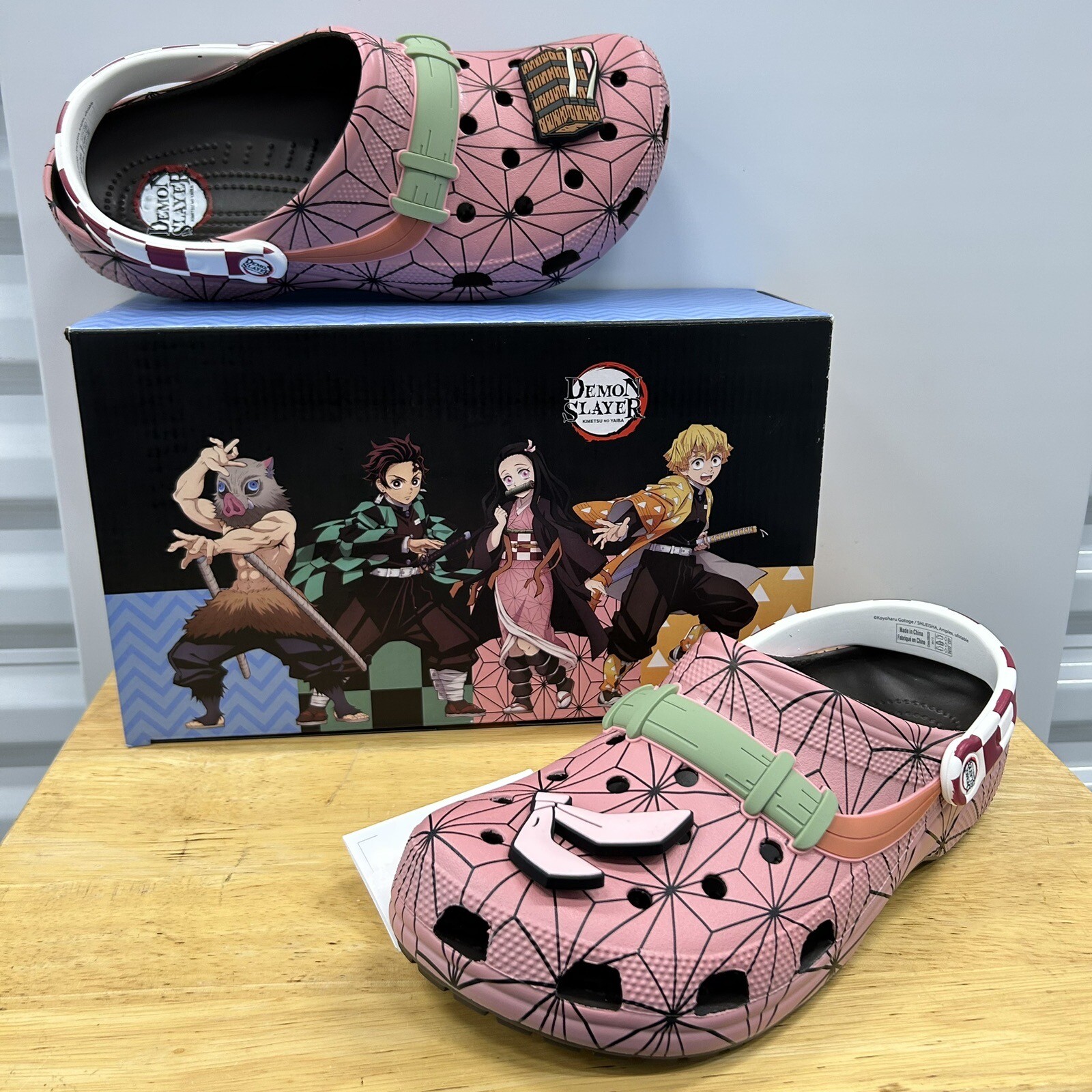 Demon Slayer Crocs Classic Clogs US 11M Nezuko In Hand New Authentic