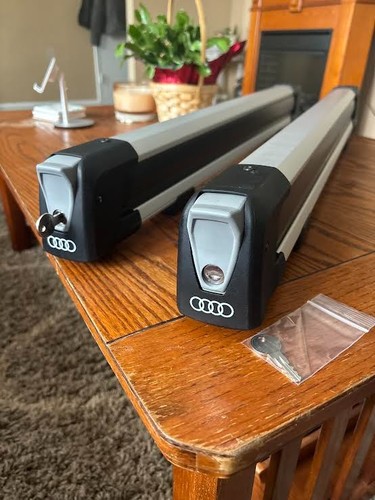 Audi Thule SnowPack Ski/Snowboard Racks, (6 Pr/4 Boards), Silver (Pair W/Keys)